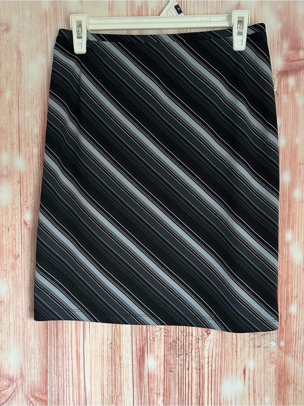 Express Black Diagonal Gray Striped Y2K A Line Mini Skirt Size S
